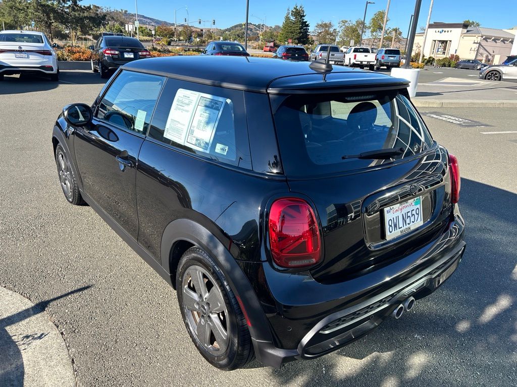 Thumbnail: 2022 MINI Cooper - 3