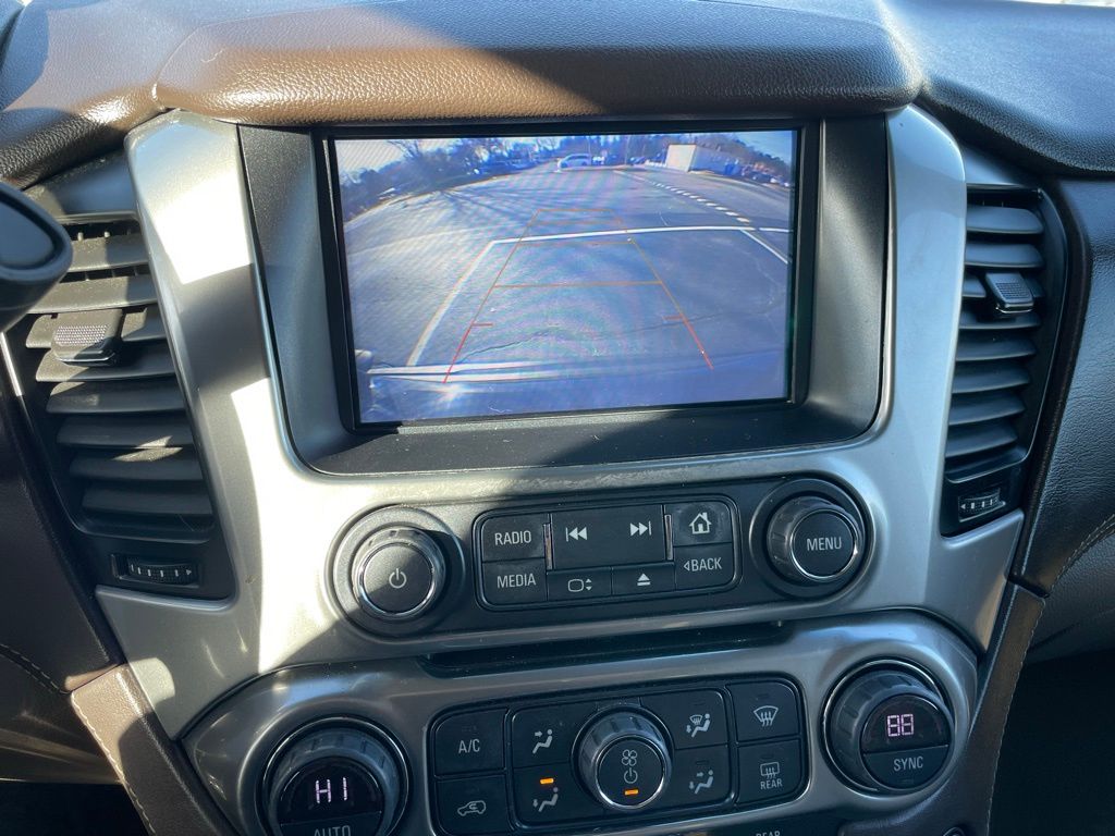 Thumbnail: 2018 Chevrolet Tahoe - 17