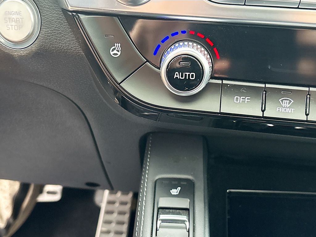 Used 2022 Silver Kia SX image 20