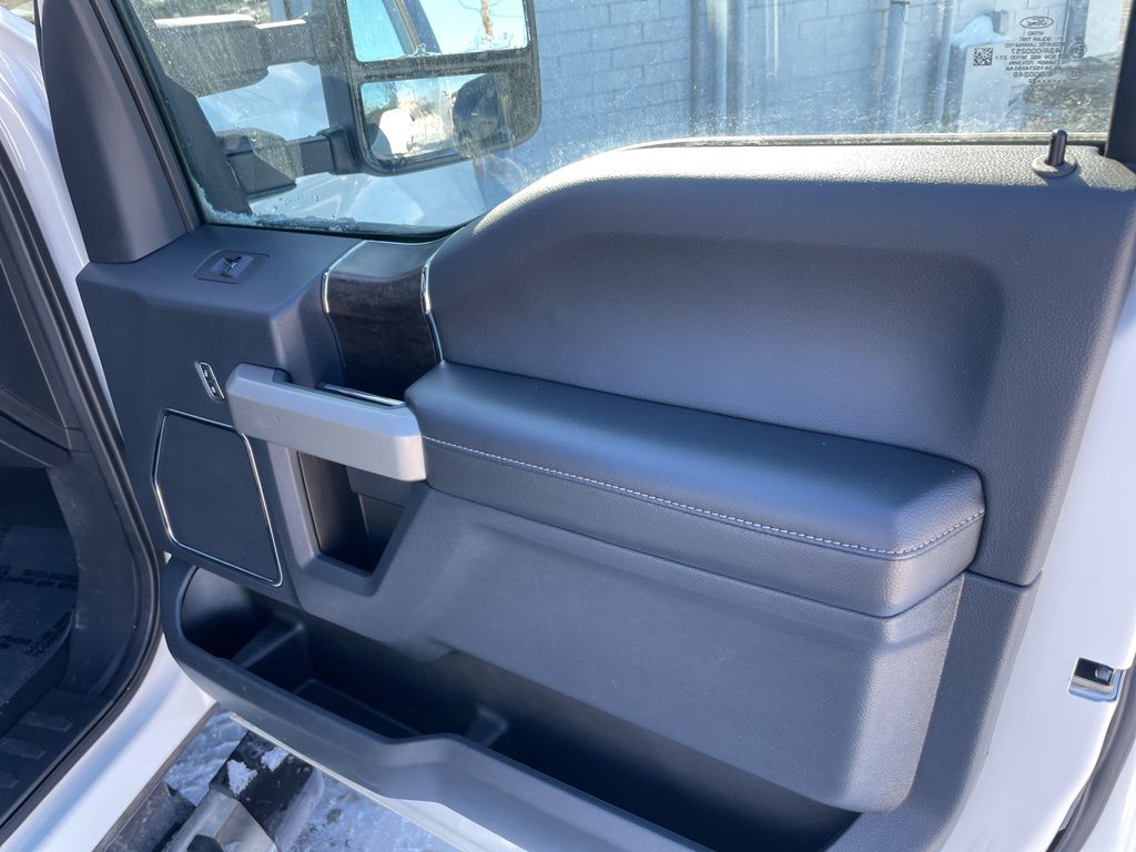 Certified Used 2022 White Ford Lariat image 72