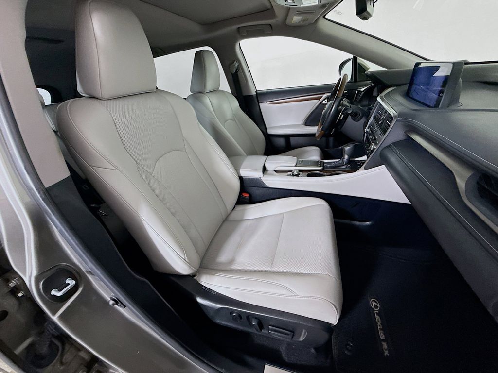 Thumbnail: 2020 Lexus RX - 29