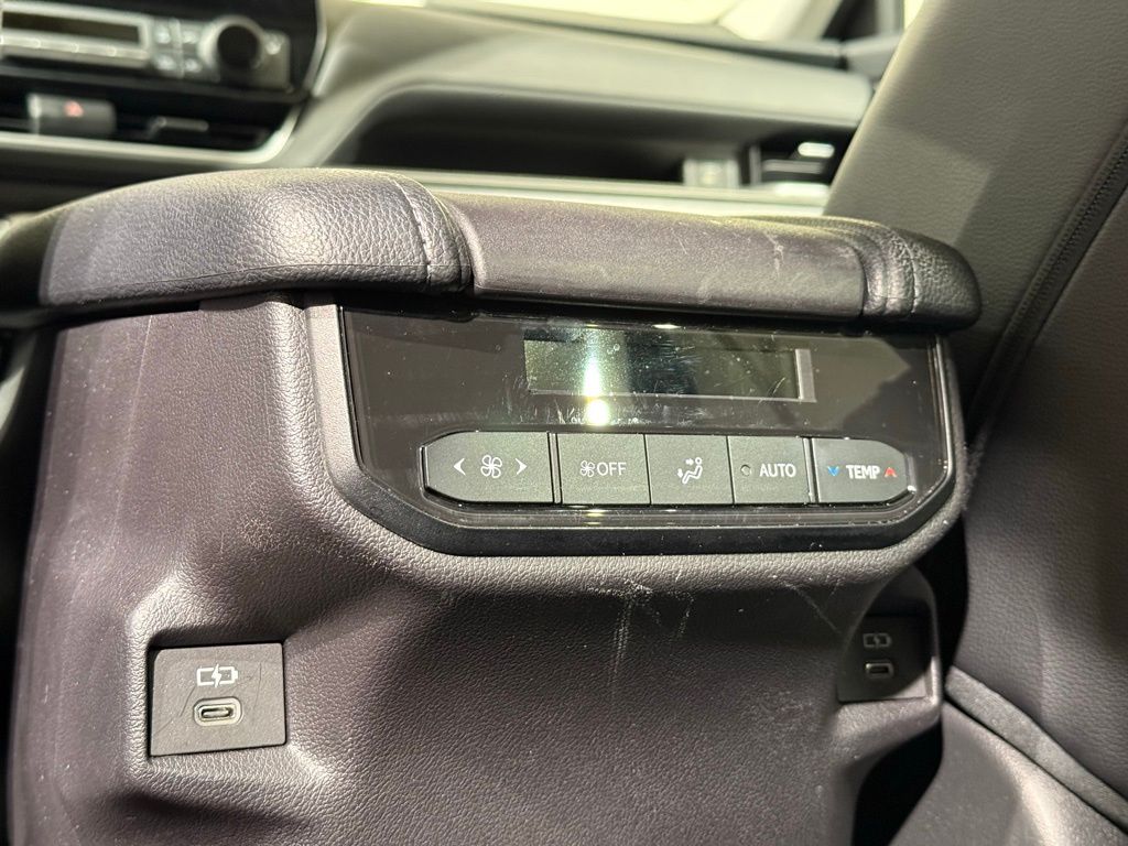 Thumbnail: 2025 Toyota Grand Highlander - 20