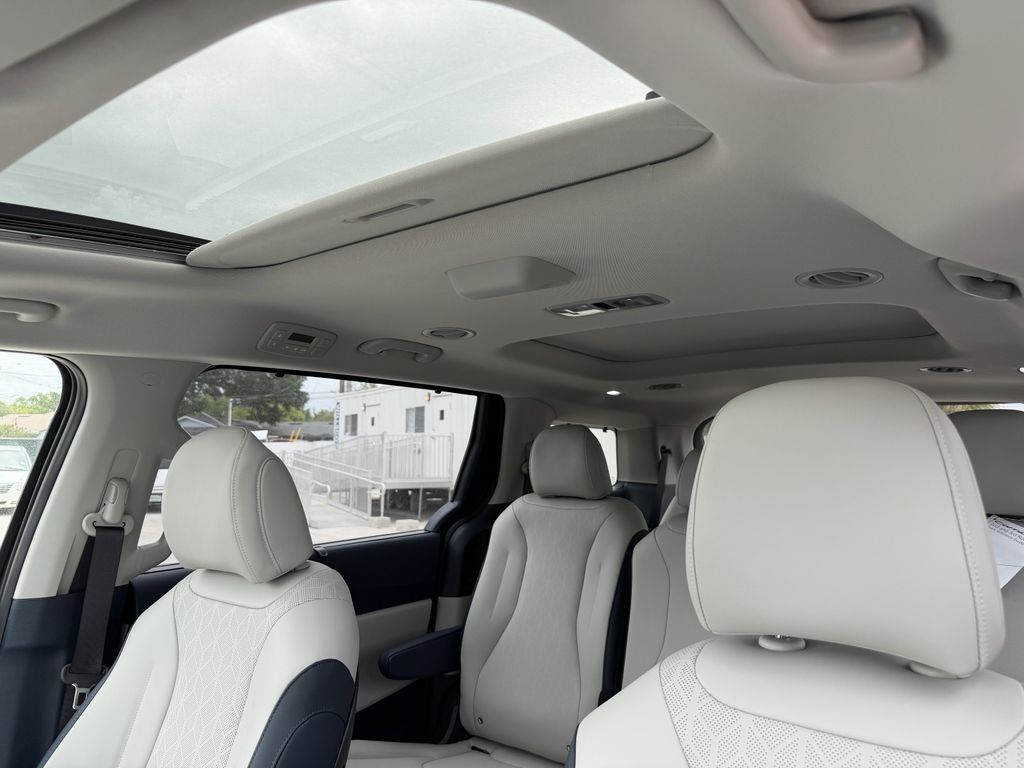 new 2026 Kia Carnival Hybrid car, priced at $43,994