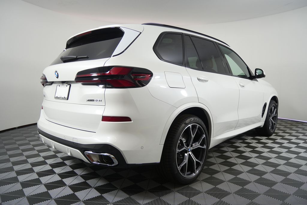 Thumbnail: 2026 BMW X5 - 3