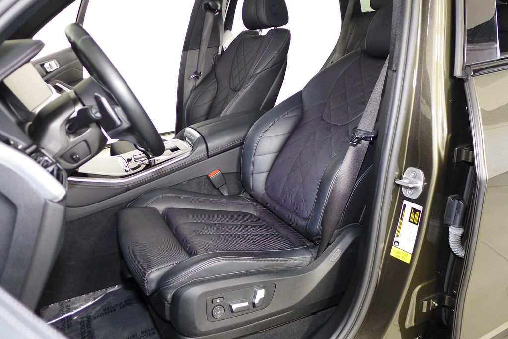 Thumbnail: 2023 BMW X5 - 21