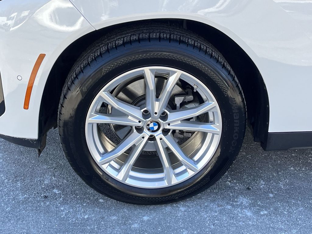 Thumbnail: 2025 BMW X3 - 10