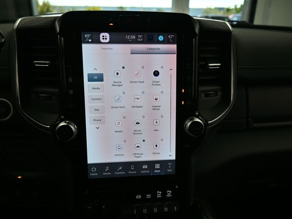 New 2026 Diamond Black Crystal Pearlcoat Ram Laramie image 23