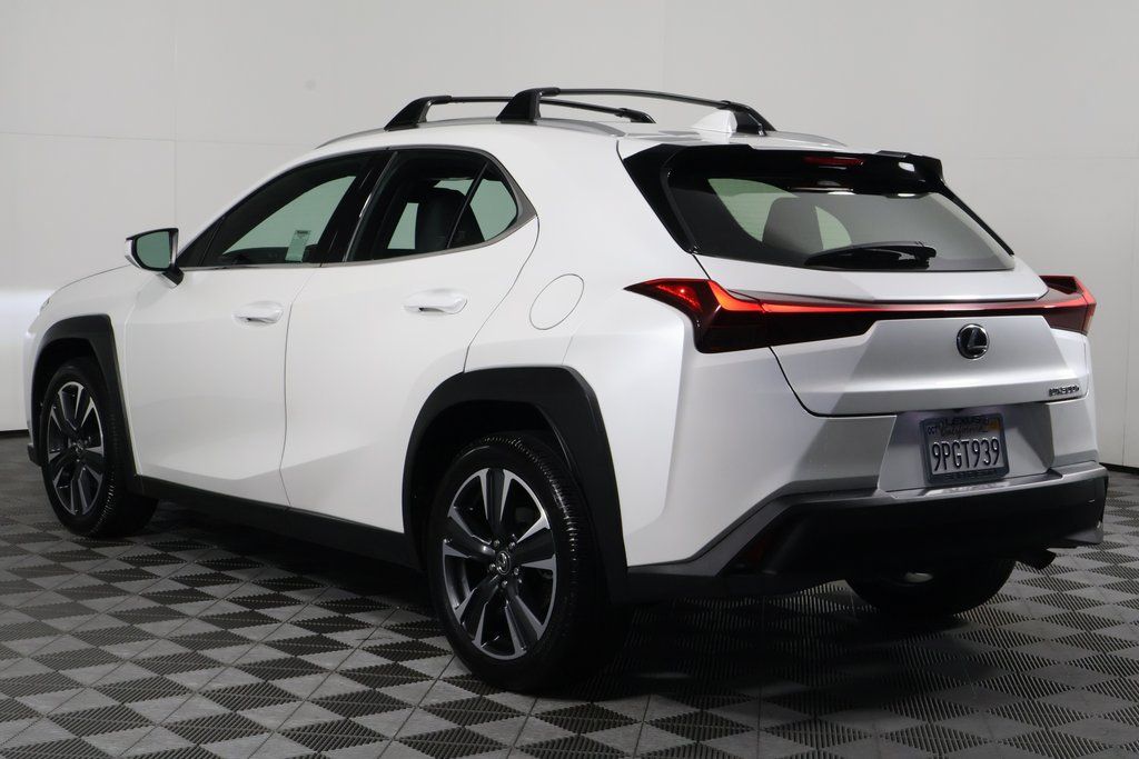 Thumbnail: 2025 Lexus UX - 6