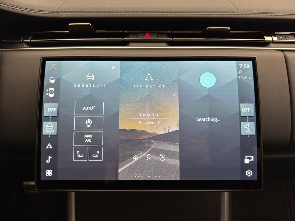 Thumbnail: 2025 Land Rover Range Rover - 9