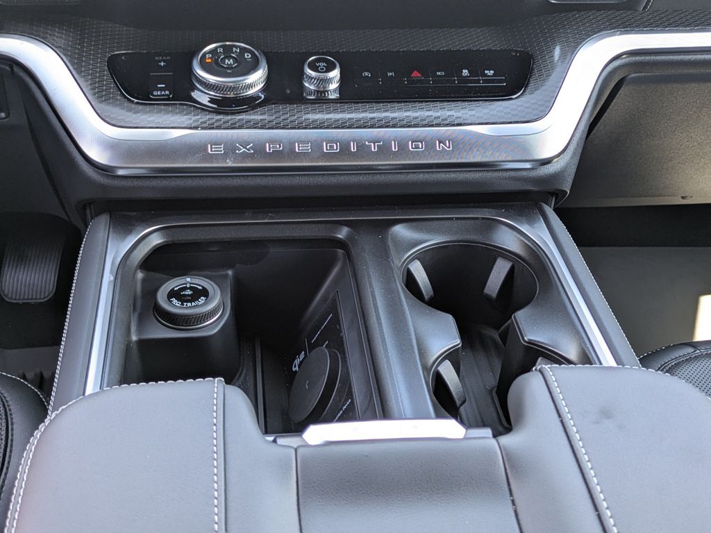 2027 Ford Expedition 