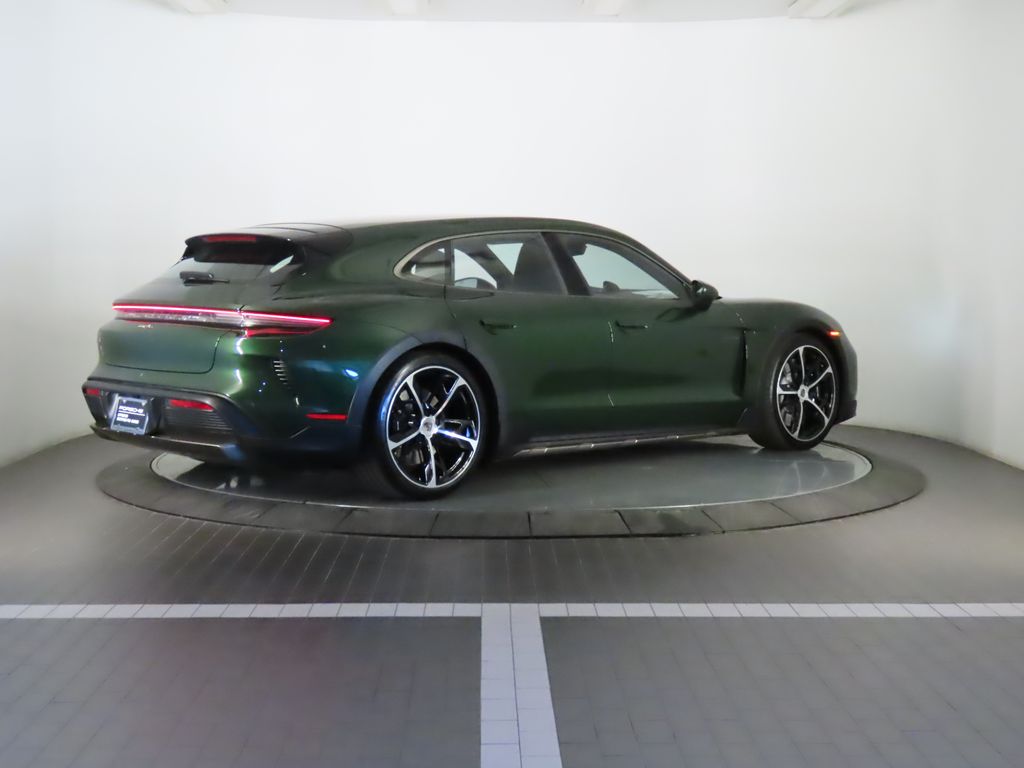 Thumbnail: 2025 Porsche Taycan - 7