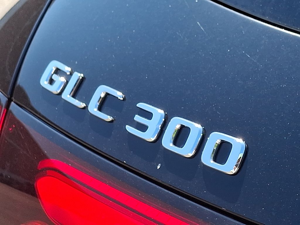 Thumbnail: 2026 Mercedes-Benz GLC - 31