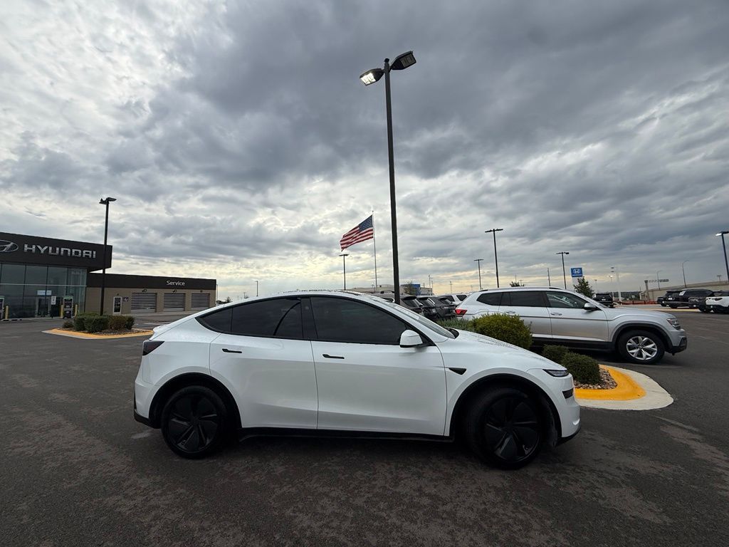 Thumbnail: 2026 Tesla Model Y - 4
