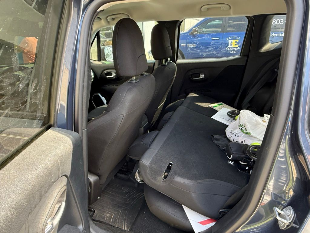2019 Jeep Renegade Latitude photo 6