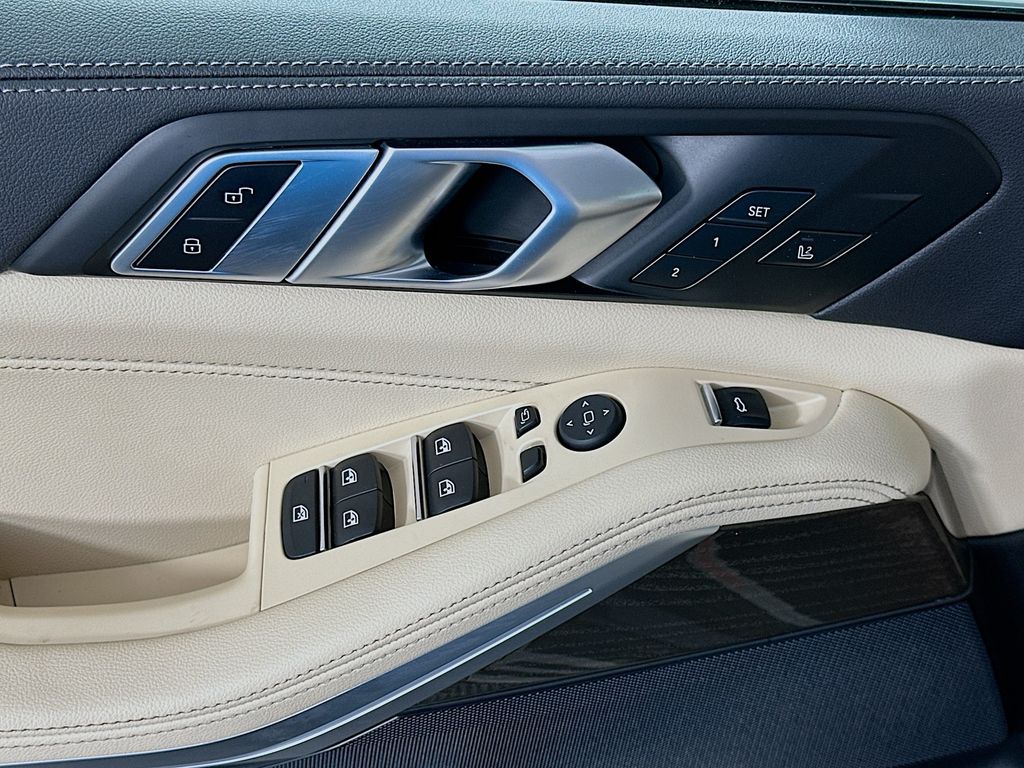 Thumbnail: 2022 BMW X5 - 18