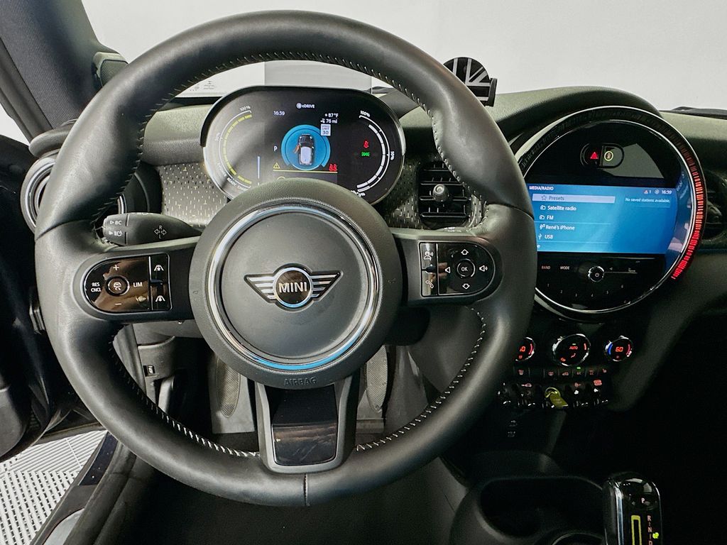 Thumbnail: 2022 MINI Cooper - 11