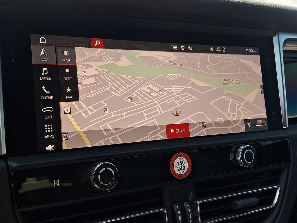 Thumbnail: 2024 Porsche Macan - 18