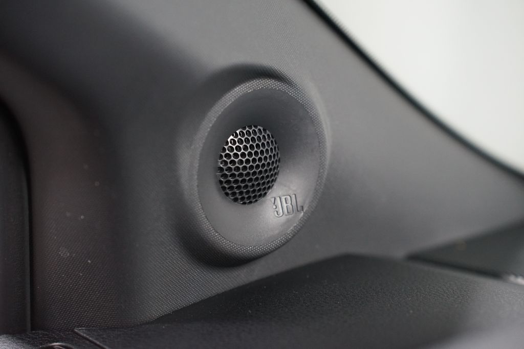 Thumbnail: 2023 Toyota Sienna - 27