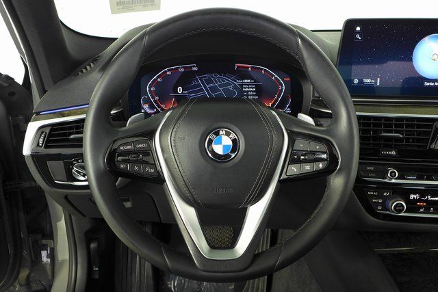 2022 BMW 5 Series 530i 26