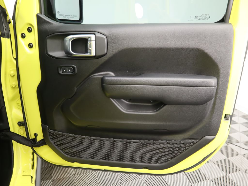 Thumbnail: 2024 Jeep Wrangler - 25