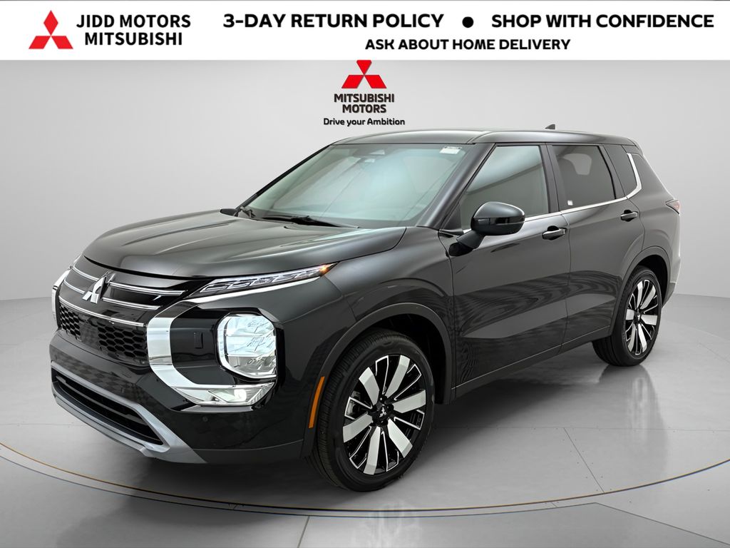 Black 2025 Mitsubishi Outlander SUV / Crossover Front-Wheel Drive Continuously Variable Transmission