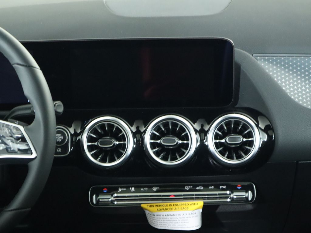 2025 Mercedes-Benz GLA 250 14
