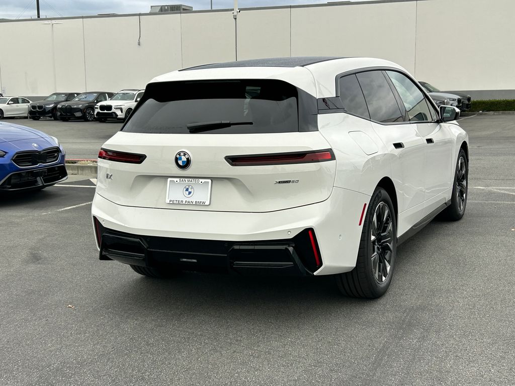 Thumbnail: 2026 BMW iX - 5