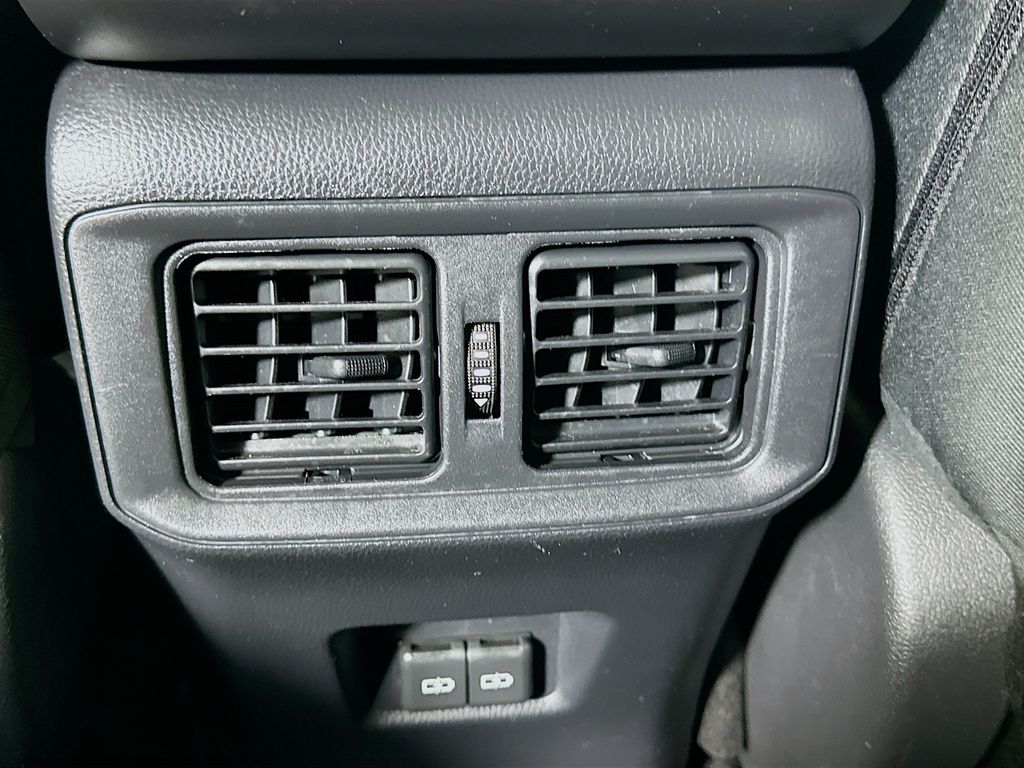 Thumbnail: 2024 Toyota RAV4 - 25