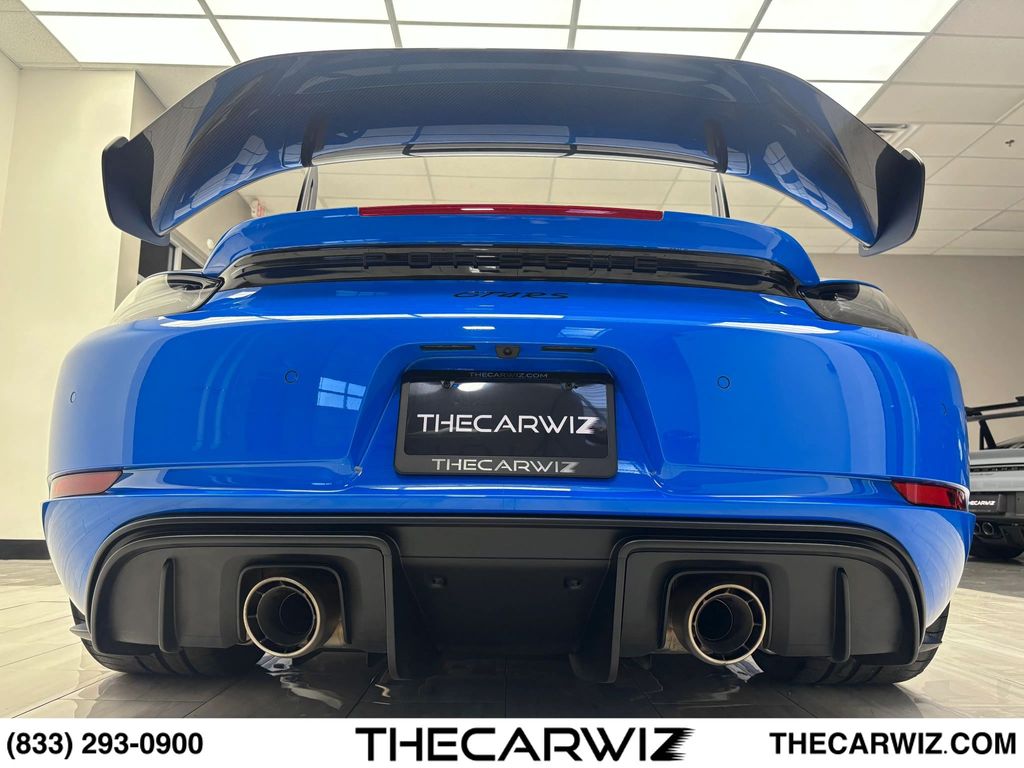 2023 Porsche 718 Cayman