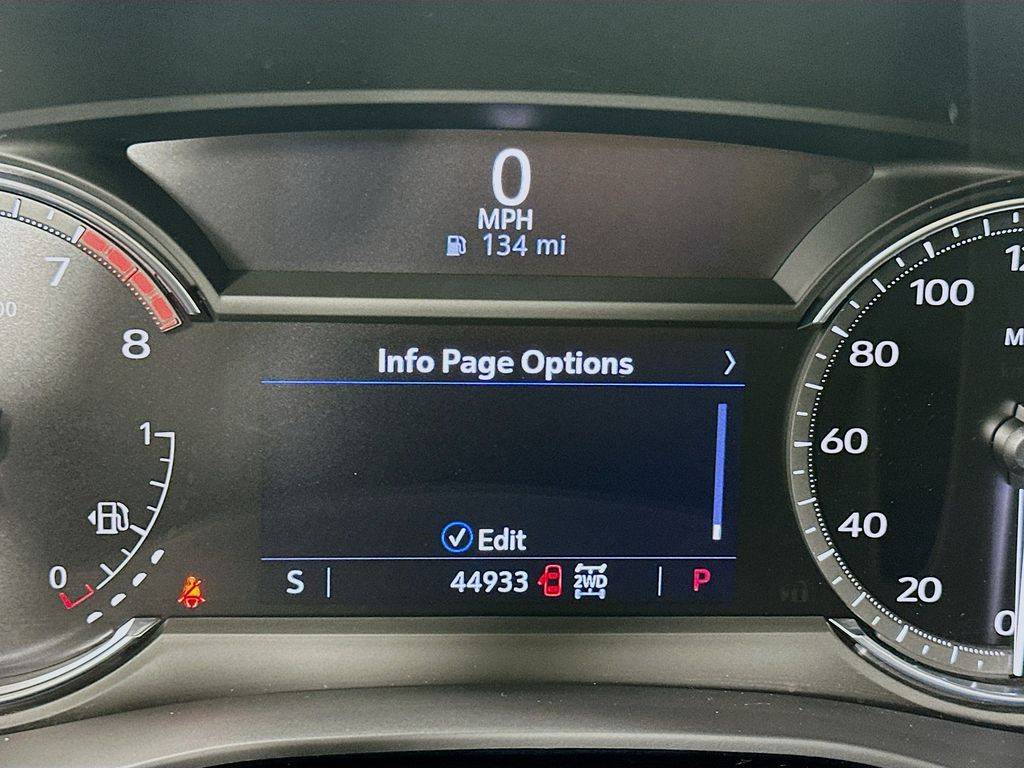 Thumbnail: 2022 Cadillac XT6 - 12