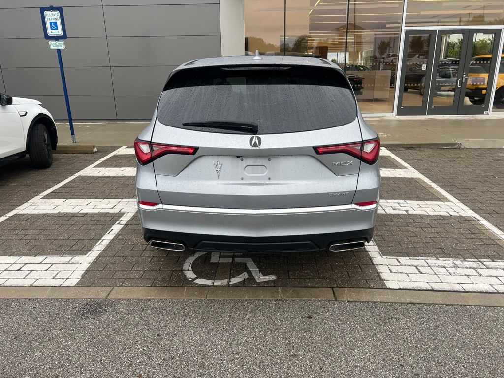 Used 2024 Silver Acura 3.5L image 6