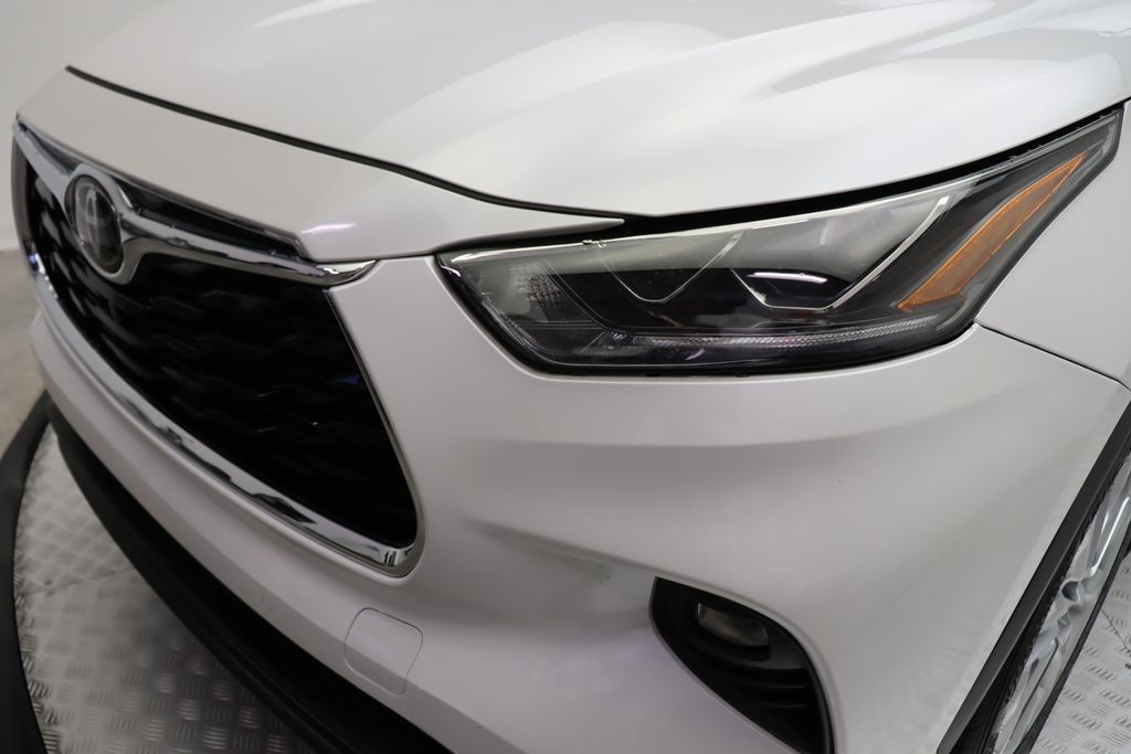2023 Toyota Highlander Limited 3