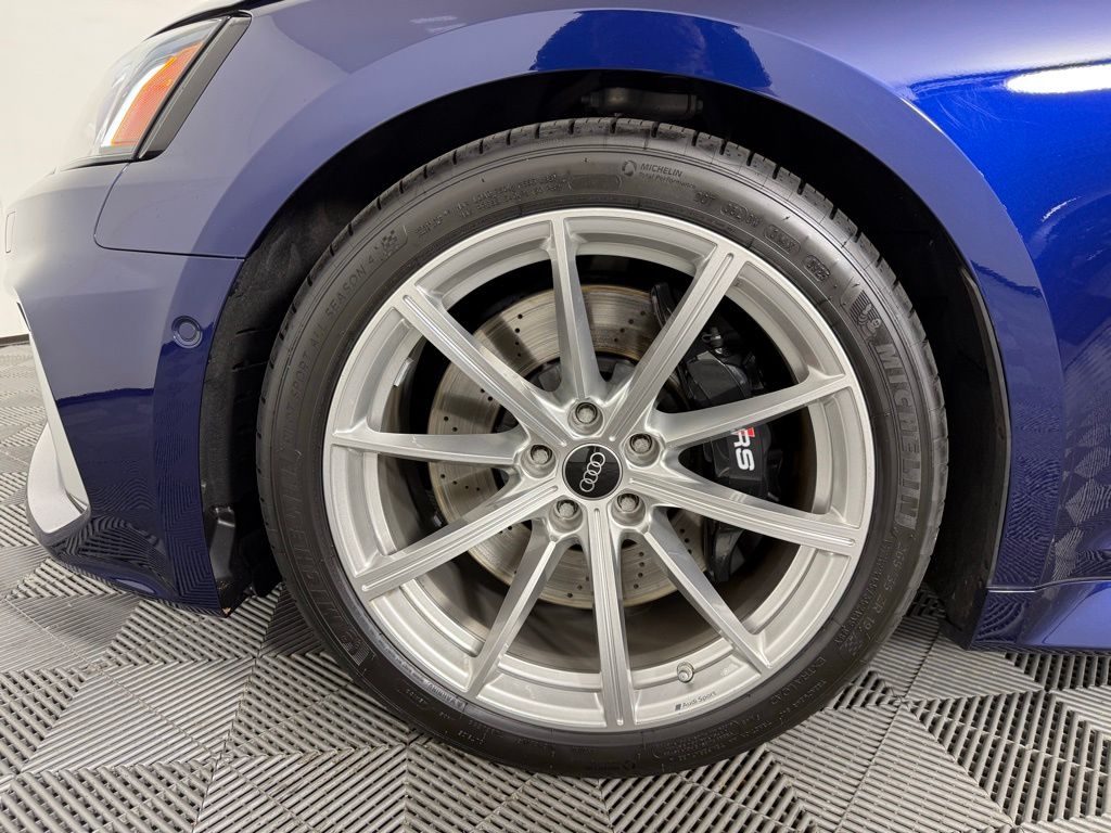 Thumbnail: 2023 Audi RS 5 - 11