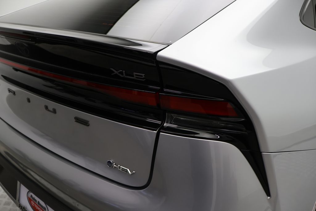 Thumbnail: 2024 Toyota Prius - 9