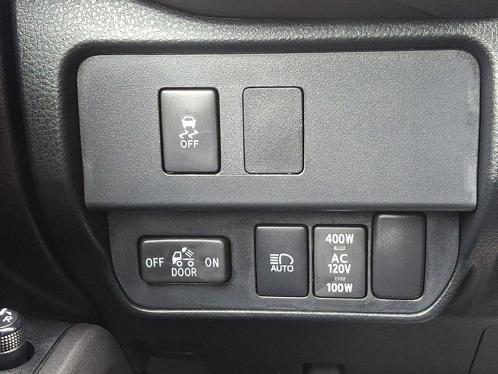2023 Toyota Tacoma TRD Sport 23