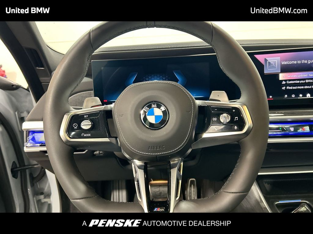 2025 BMW 7 Series 760i xDrive 14
