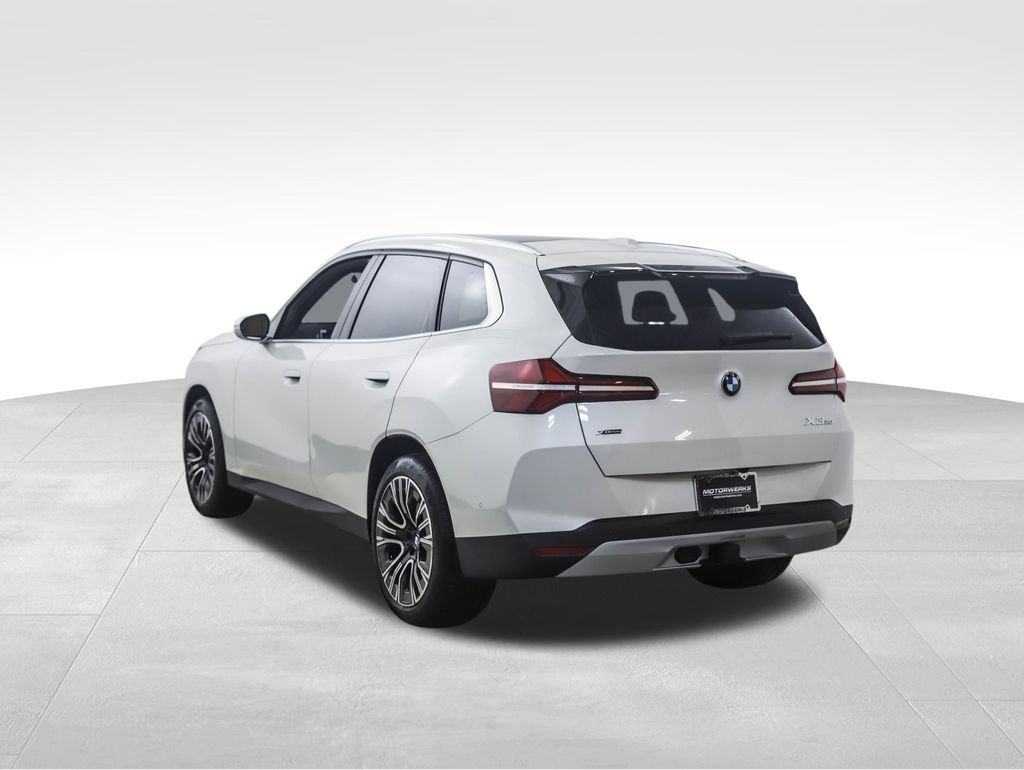 Thumbnail: 2026 BMW X3 - 3