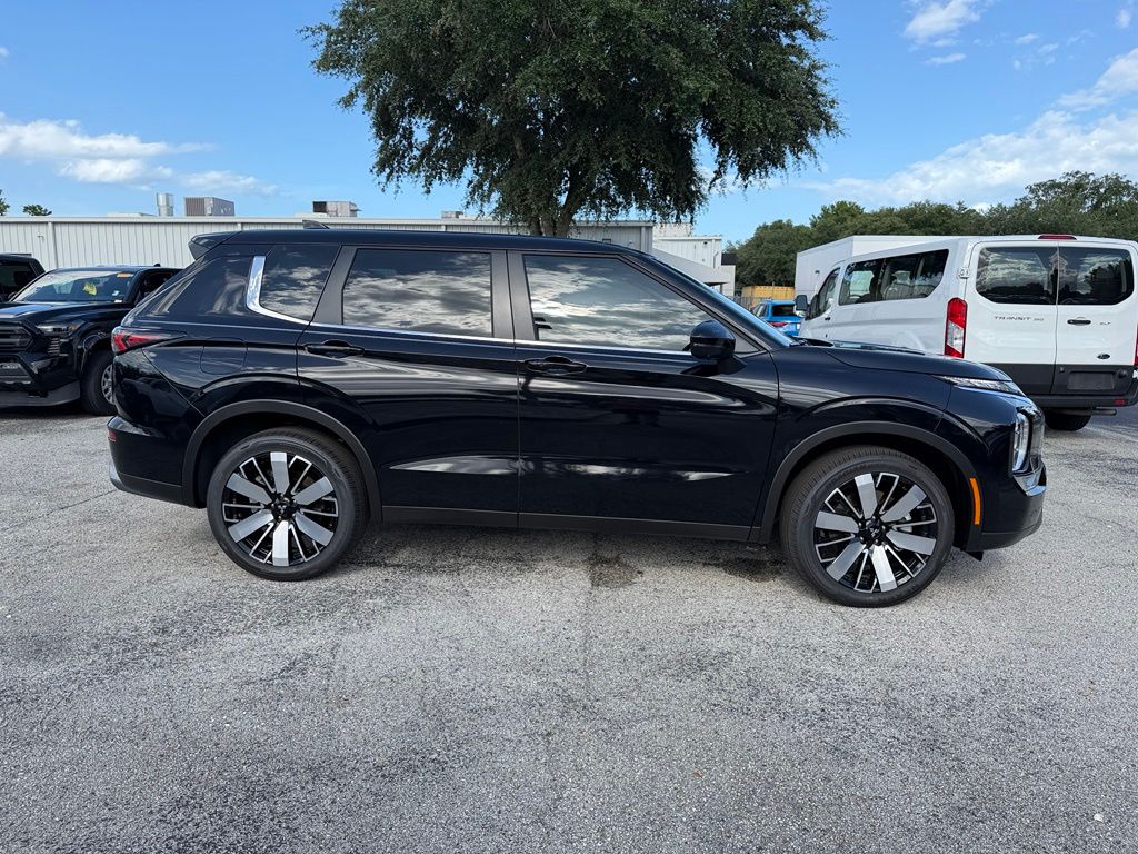New 2026 Mitsubishi Outlander SUV