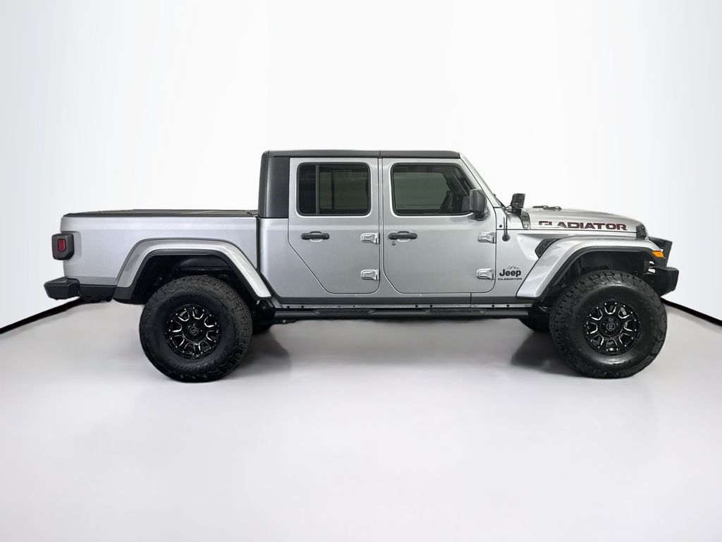 Thumbnail: 2021 Jeep Gladiator - 4