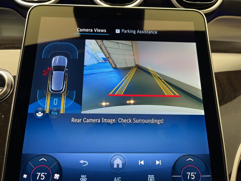 Thumbnail: 2026 Mercedes-Benz GLC - 18