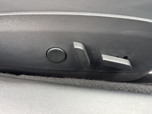 2018 Tesla Model 3 Mid Range 26