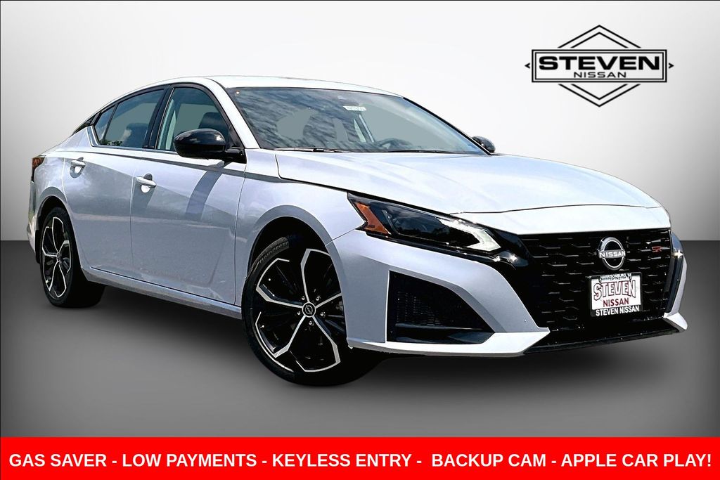 Gray Sky Pearl 2026 Nissan Altima Sedan Front-Wheel Drive Continuously Variable Transmission