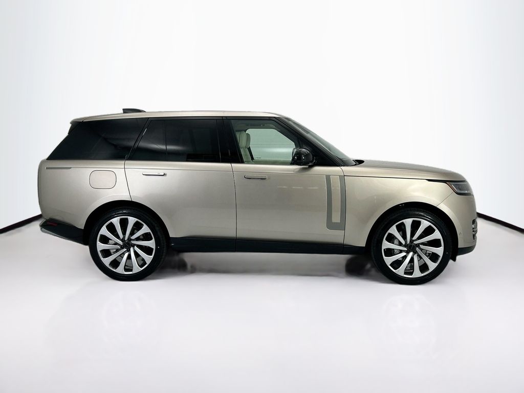 Thumbnail: 2026 Land Rover Range Rover - 4