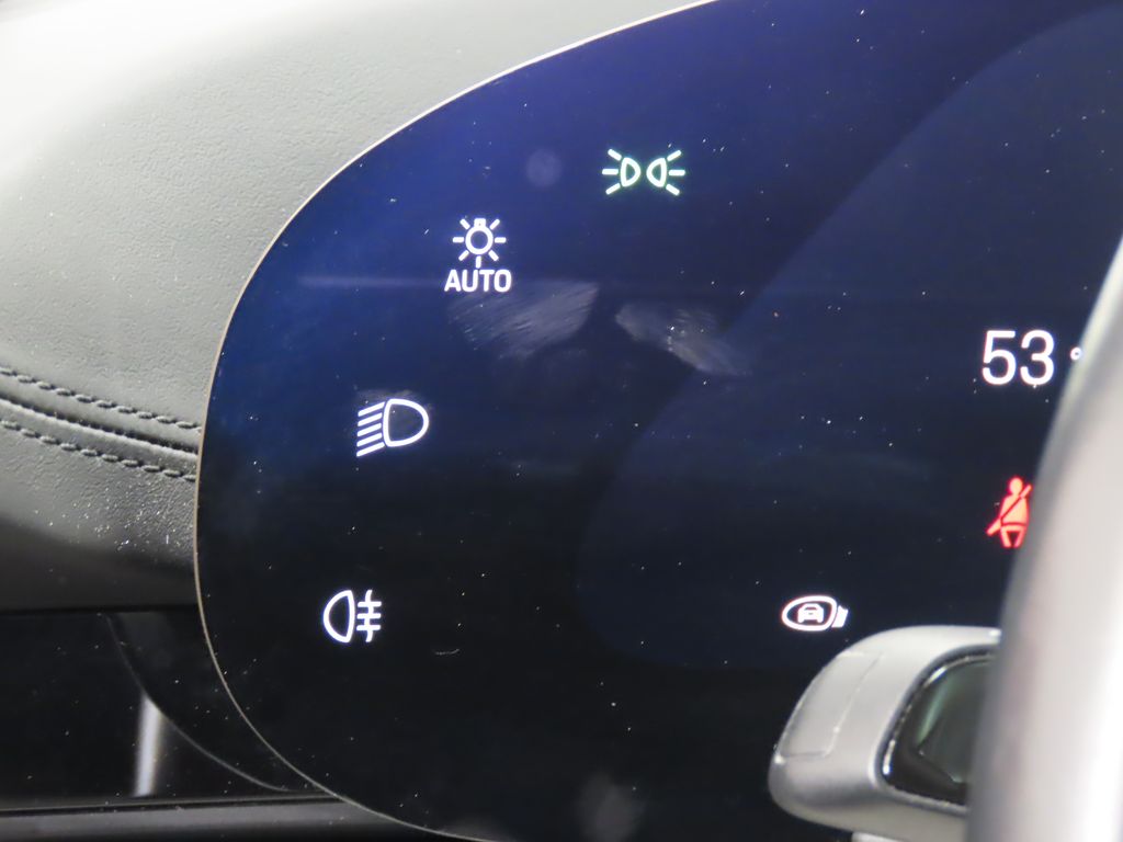 Thumbnail: 2023 Porsche Taycan - 23