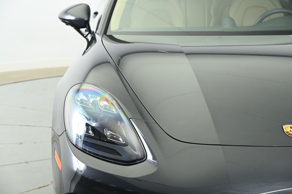 2022 Porsche Panamera Platinum 11