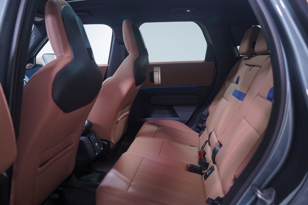 2025 MINI Cooper Countryman Iconic 9