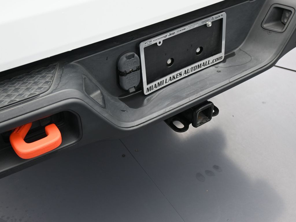 Used 2022 Bright White Clearcoat Jeep Mojave image 42