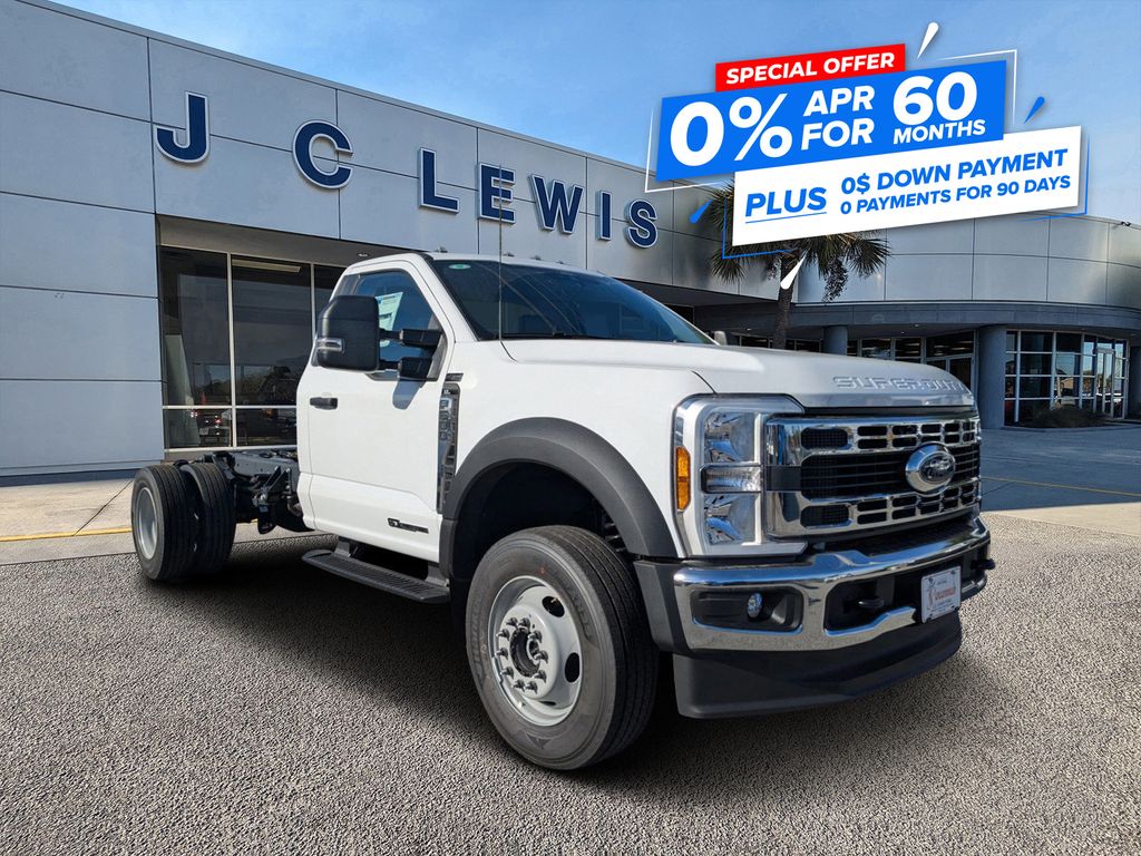 2025 Ford F-600 Chassis XL