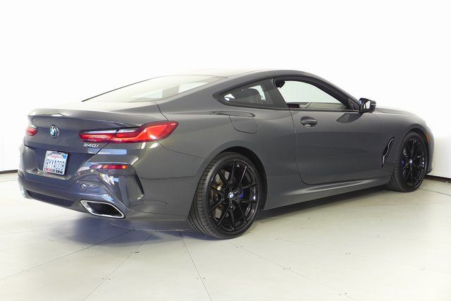 2022 BMW 8 Series 840i 7