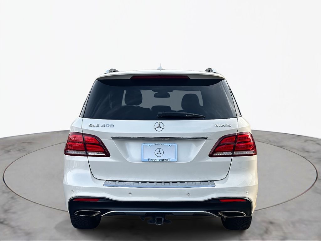 Thumbnail: 2016 Mercedes-Benz GLE - 11